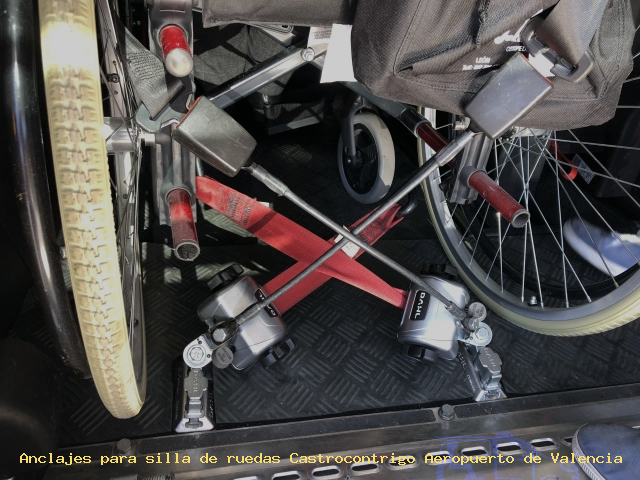 Sujección de silla de ruedas Castrocontrigo Aeropuerto de Valencia